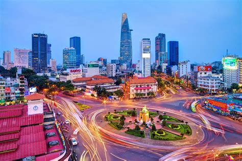 9pm vietnam time to est|Converting Ho Chi Minh City Time to EST .
